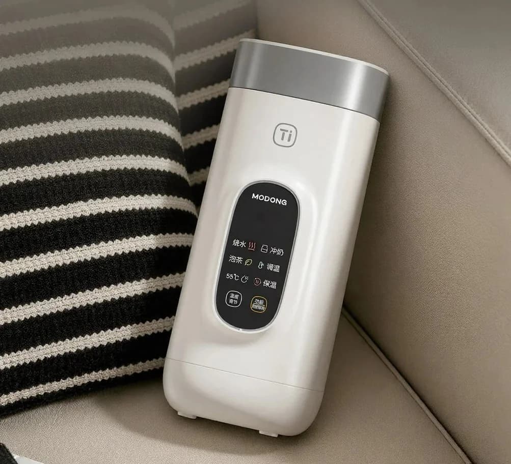 Tazza elettrica da viaggio in titanio, 650ml, 220V